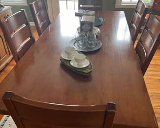 dining room table with 8 chairs 