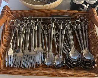 Hanford Forge Twist Loop Stainless