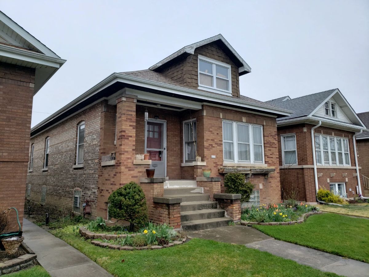 90 Off Monday! Chicago Dunning Estate Sale... starts on 4/8/2024