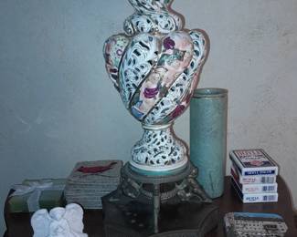 Porcelain Capodimonte Lamp W/ Brass Base