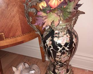 BEAUTIFUL Oversized Floral Arrangement In Porcelain & Bronze Urn/Vase