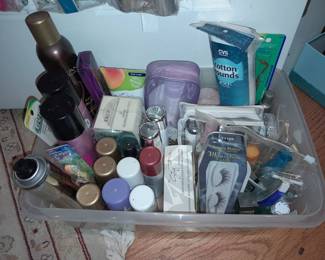 Assorted Makeup And Beauty Products