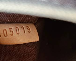 Louis Vuitton Tivoli PM brown bag, Monogram Canvas. Number SD5019.