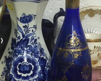Delft blue & white vase +colbalt blue & gold vase