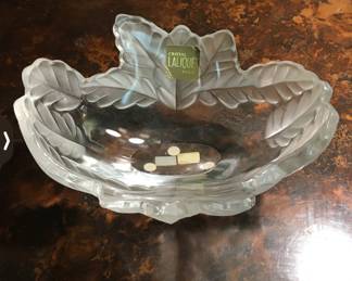 Vintage crystal Lalique beautiful Leaf design bowl