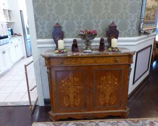 Marquetry inlaid marble top chest, bricabrac