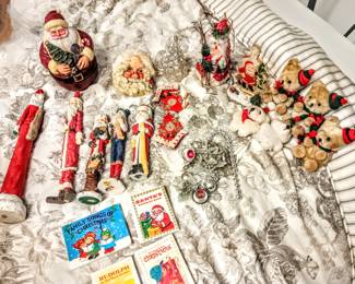 Vintage Christmas Items 