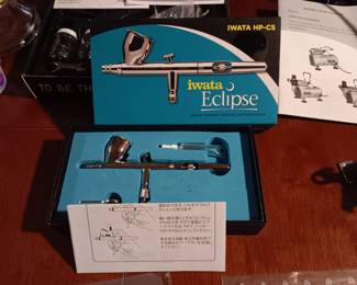 Iwata Eclipse Air Brush, Excellent Condition 