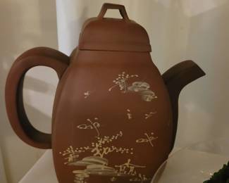 Large Antique Chinese Yixing Zisha Clay Teapot