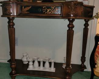 Small Desk or Entry Table