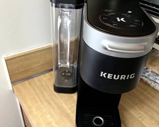 Keurig - Like new, only used a couple times