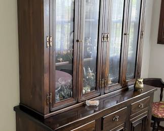 China cabinet - $100