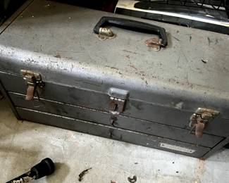 Tool chest (with tools included)