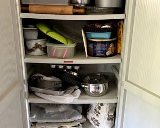 cookware and bakeware