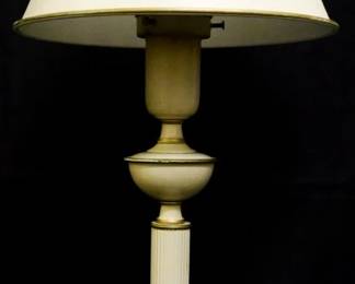135 - Vintage Tole Lamp 19"
