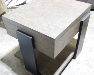 231 - End Table 24x26x22
