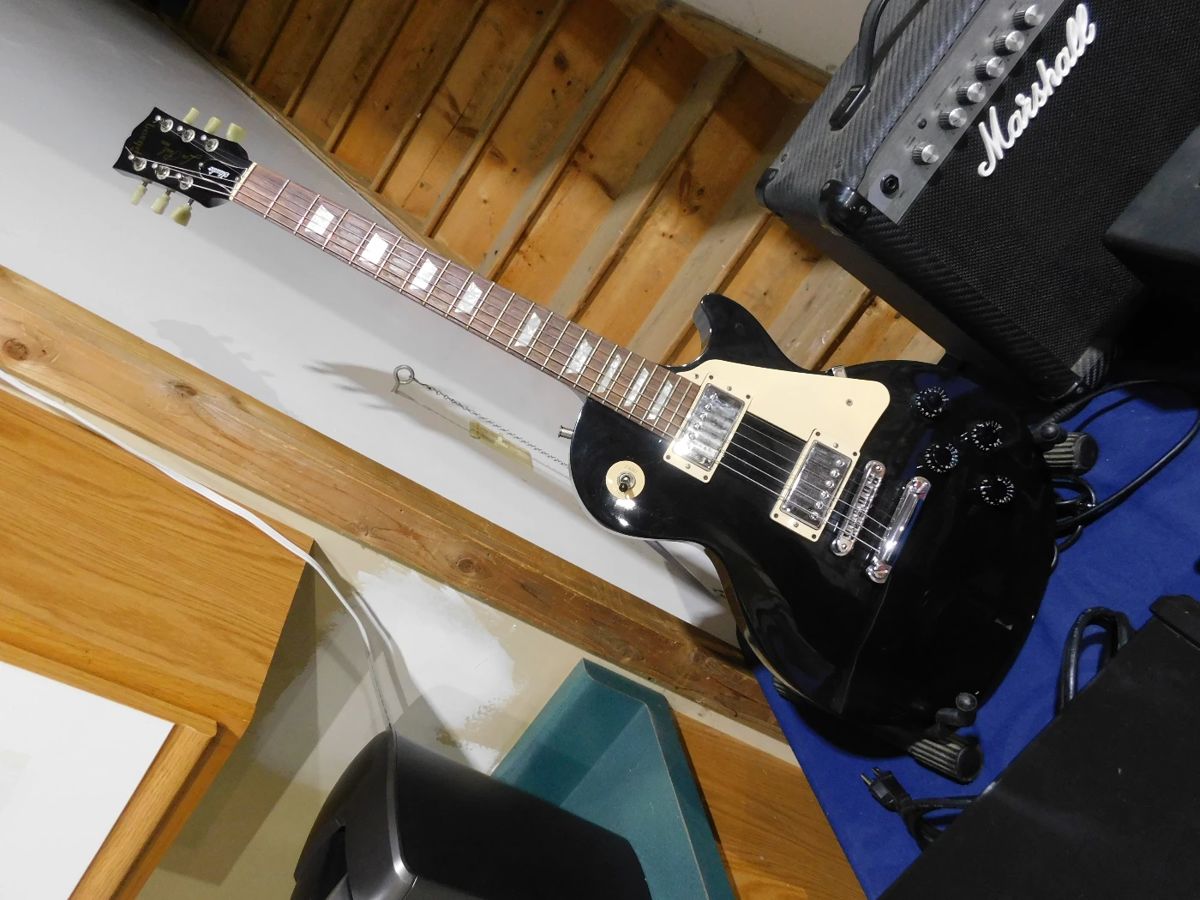 Gibson Les Paul Electric Guitar