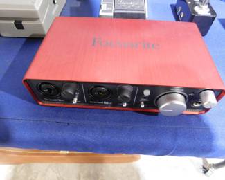 Focusrite Scarett 2i2