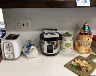 Milk bone jar, rice cooker, toaster, hand blender 