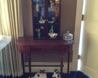 Side table & curio cabinet 