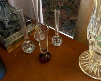 Mini control bubble vases