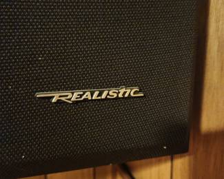 Set of 2 Realistic speakers
