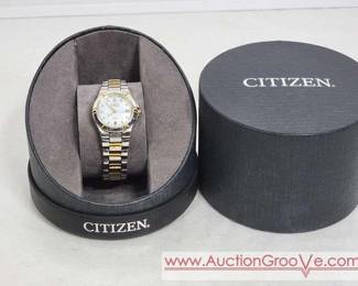 337 Citizen EcoDrive Womens Watch. Mother of Pearl Face.