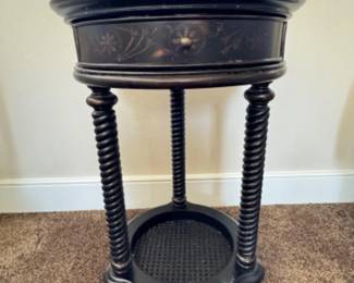 	Vintage Antiqued Round Side Table w/ Barley Twist Legs