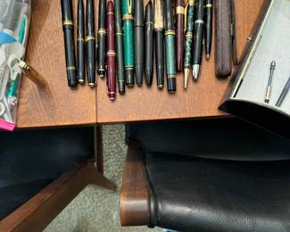Assortment of high quality pens, Monte Blanc, Parker, Waterman and more 