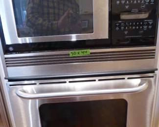 GE MONOGRAM 30″ MICROWAVE & OVEN COMBO
$850.00 / / 1 Available