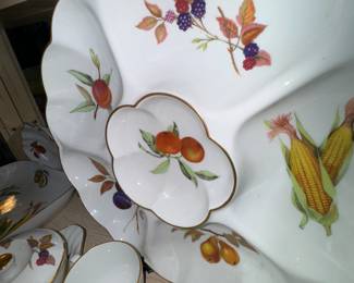 Royal Worcester Evesham
England (77 Pieces Including Fabulous Serving Pieces!)
