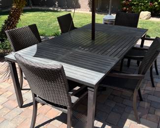 Patio Table w 6 Wicker Chairs
