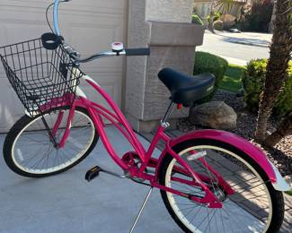 Electra Bike w Basket, Cup Holder and Bell