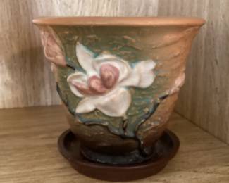 Vintage Roseville magnolia planter with matching under plate