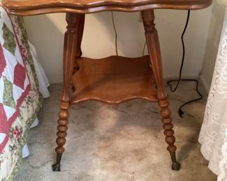 Antique Oak parlor table
 
Available for presale