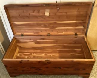 Beautiful vintage cedar chest 

Available for presale