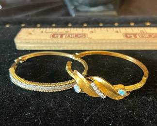 10k Gold Bangle Bracelets 