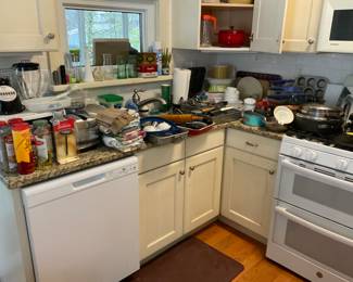 THE KITCHEN IS LOADED 