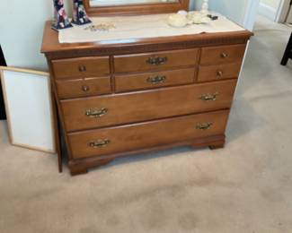 MAPLE  DRESSER 