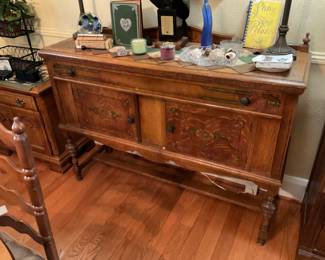 ANTIQUE SERVER