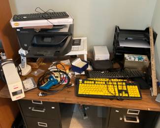 LOTS OF COMPUTER ITEMS