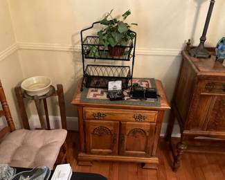 SMALL SIDE CABINET