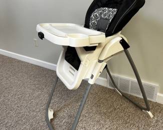 GRACO HIGH CHAIR