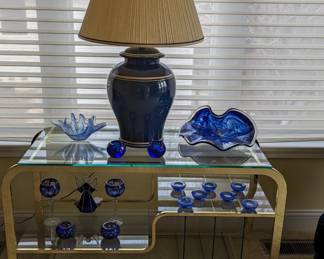 Brass and Glass (80s) in the style of Milo Baughman (we can not confirm they are original)