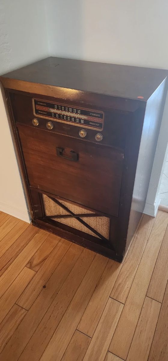 “Upstate New York Antique Furniture & Smalls” starts on 4/12/2024