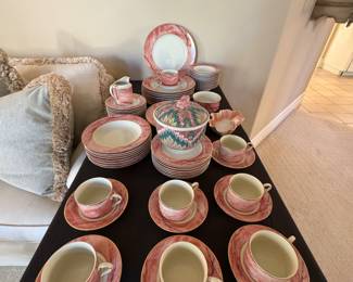Mikasa
Travetine Rose dinnerware