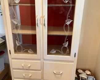 PANTRY HUTCH WITH BREAD DRAWER