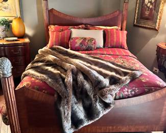 Mahogany Queen Size Bed 