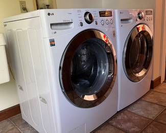 LG washer/dryer set