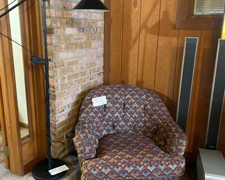 Great patterned side chair lamp